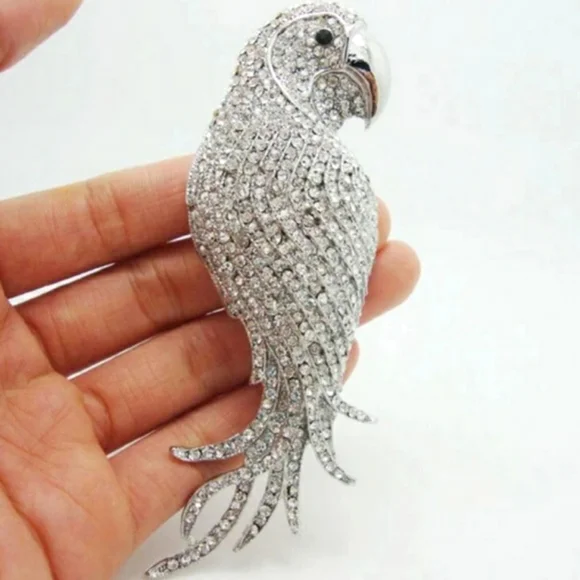 Sparkling Rhinestone Parrot Brooch pin - Picture 1 of 6